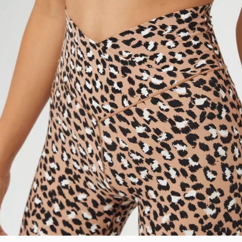 Aerie Offline Real Me Crossover Raw Sienna Leopard